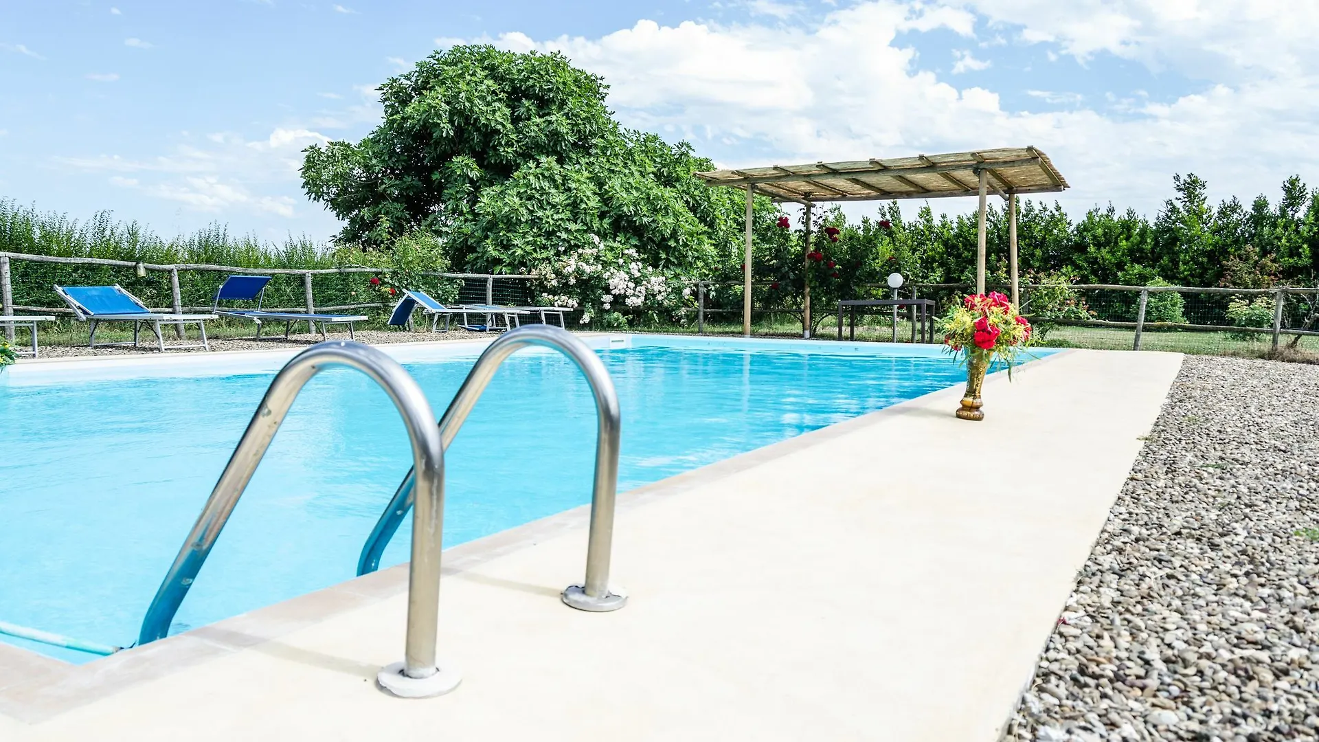 Hotel Agriturismo Il Roseto Macchiascandona Italy